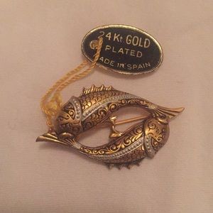 Vintage Never Worn Pisces Damascene Brooch Pin